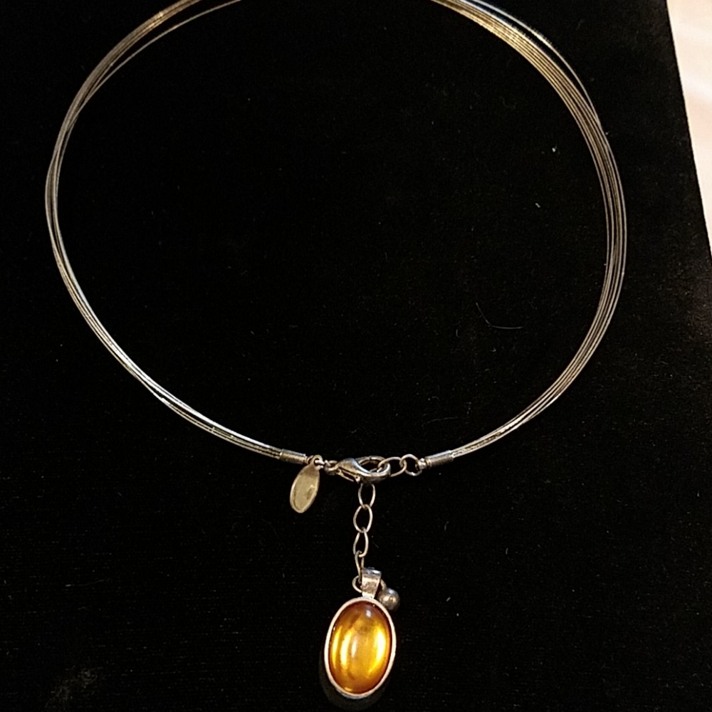 Choker necklace